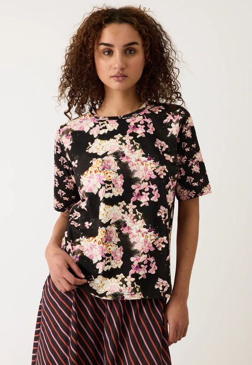 Grace Tee Pink Hydrangea